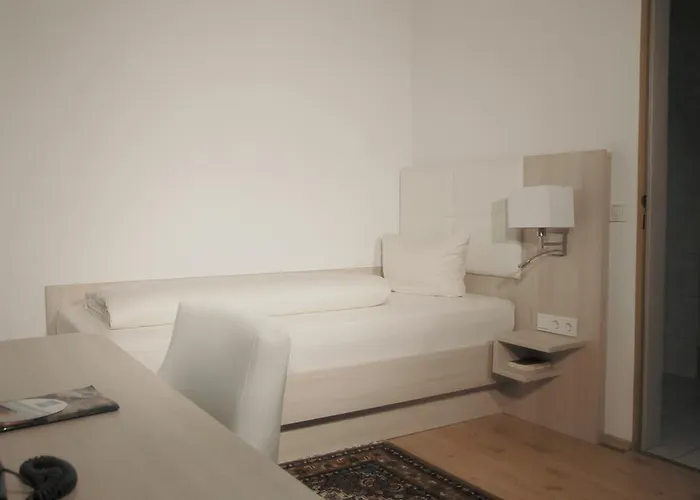 Hotel Airport Zeltinger Hof